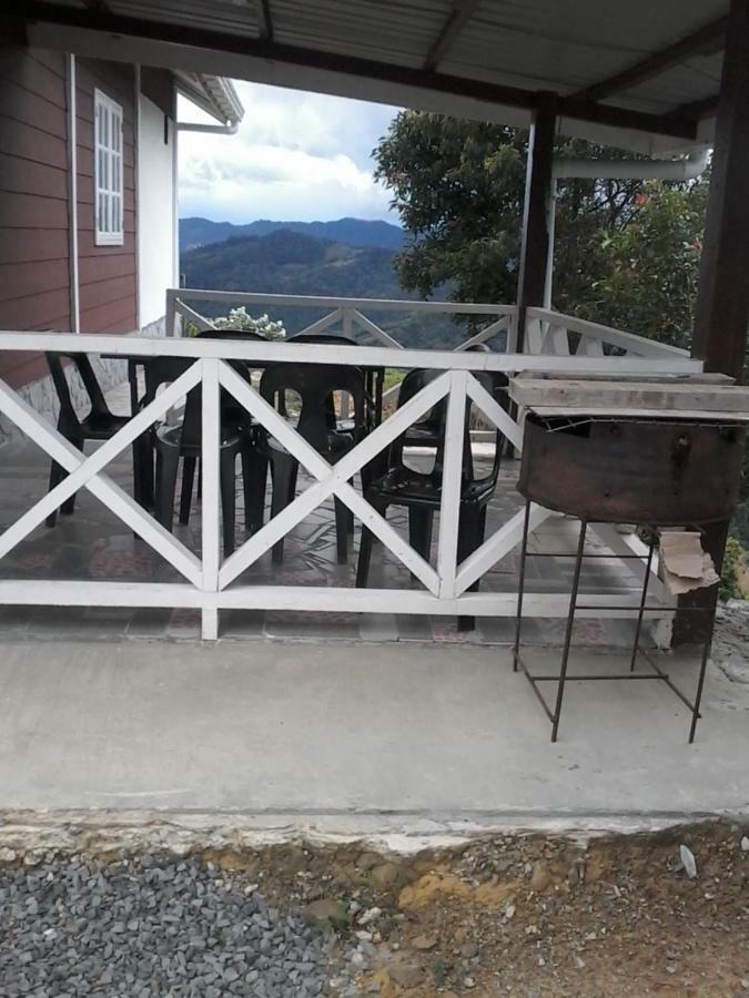 Dongorit Cabin House 1 Kundasang ภายนอก รูปภาพ